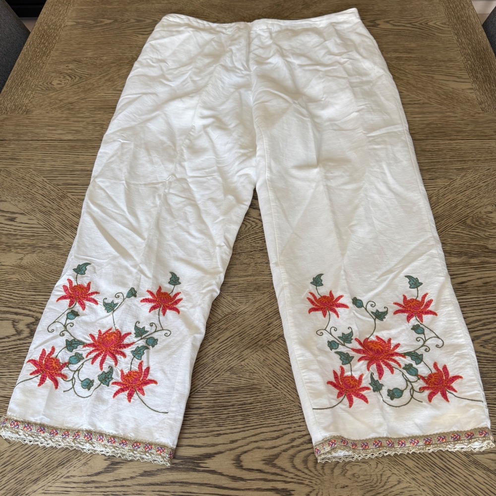 Soft Surroundings White Embroidered Linen Blend Pants Petite XL Floral Lace Trim